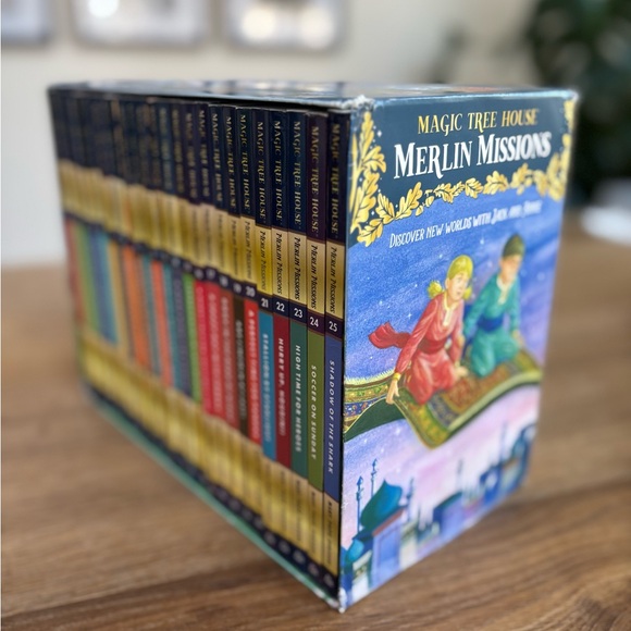 Magic Tree House Book Series, Merlin Missions (#1-25 set) - Picture 6 of 11
